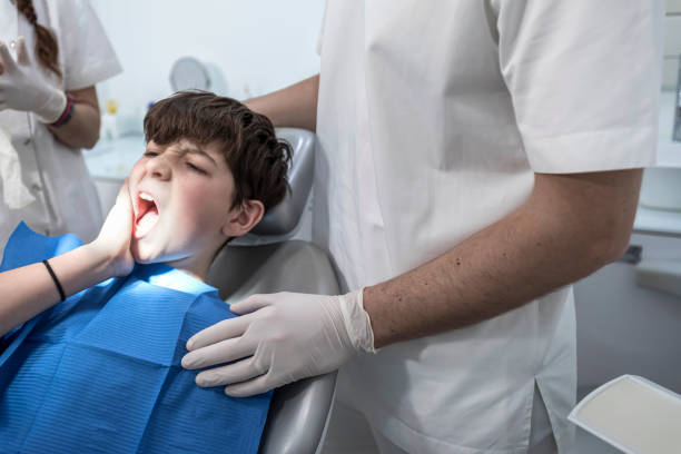 Best Emergency Tooth Extraction in Hahira, GA